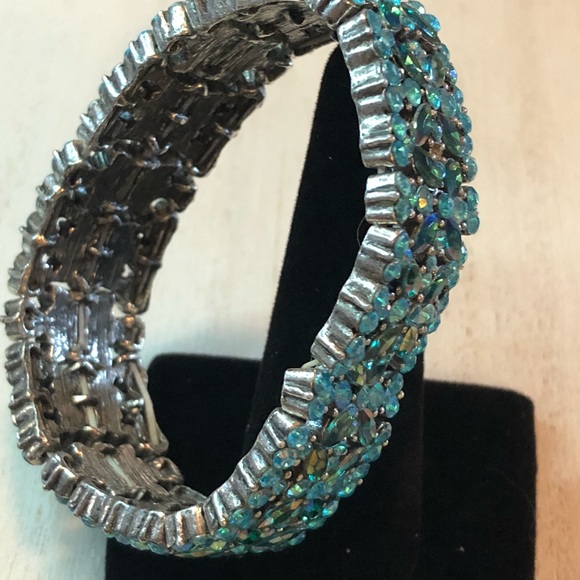 Aurora Borealis Bracelet - Picture 4 of 7